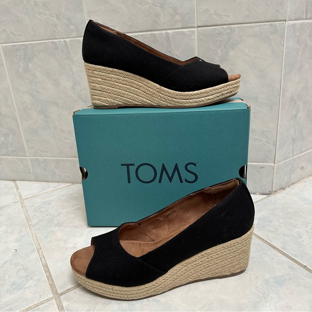 NWT TOMS Rania Platform Wedge Women's Slip-On Sandals Size 8